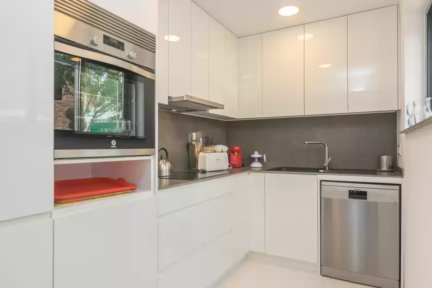 Holiday rentals in Sa teulera de pina, Pina