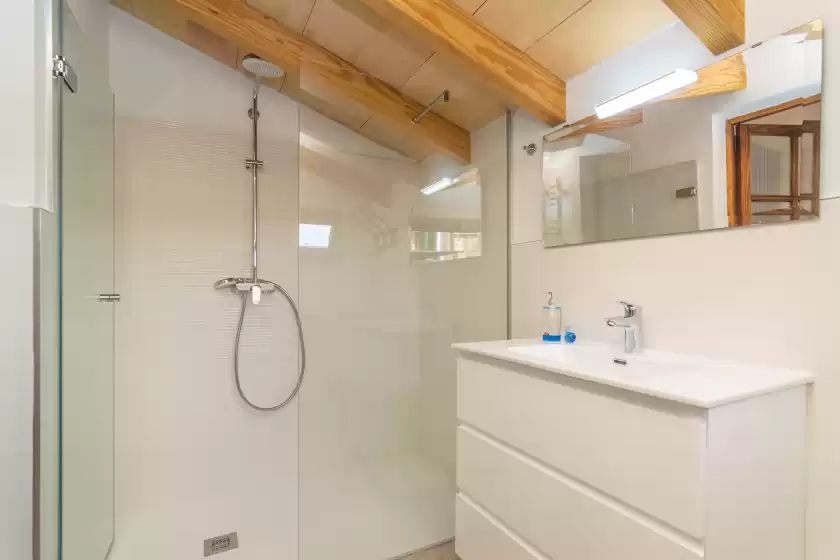 Holiday rentals in Sa teulera de pina, Pina