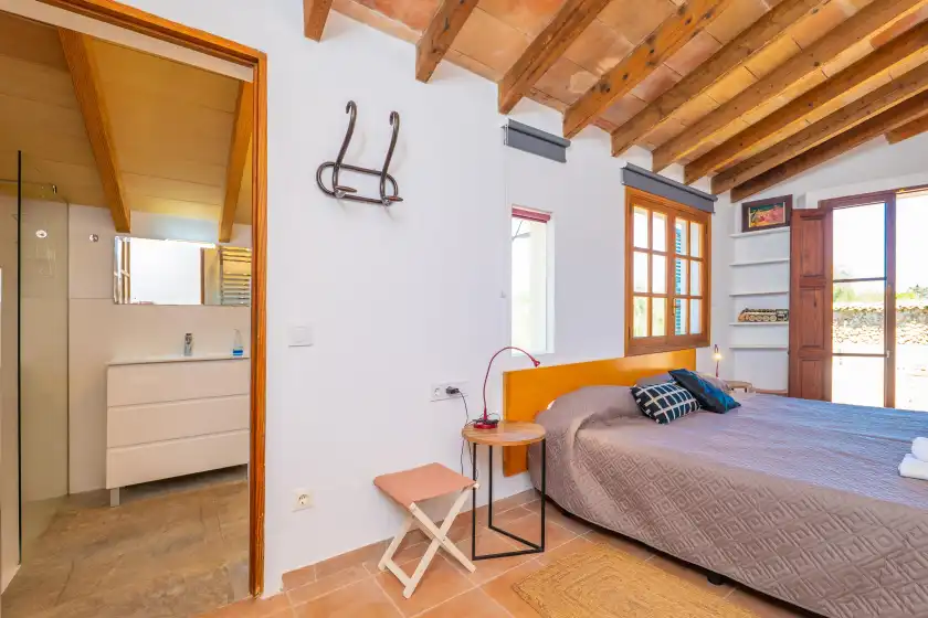 Holiday rentals in Sa teulera de pina, Pina