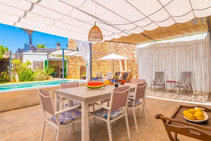 Holiday rentals in Sa teulera de pina, Pina