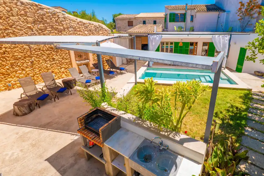 Holiday rentals in Sa teulera de pina, Pina