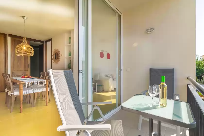 Alquiler vacacional en Mirella, Habitat