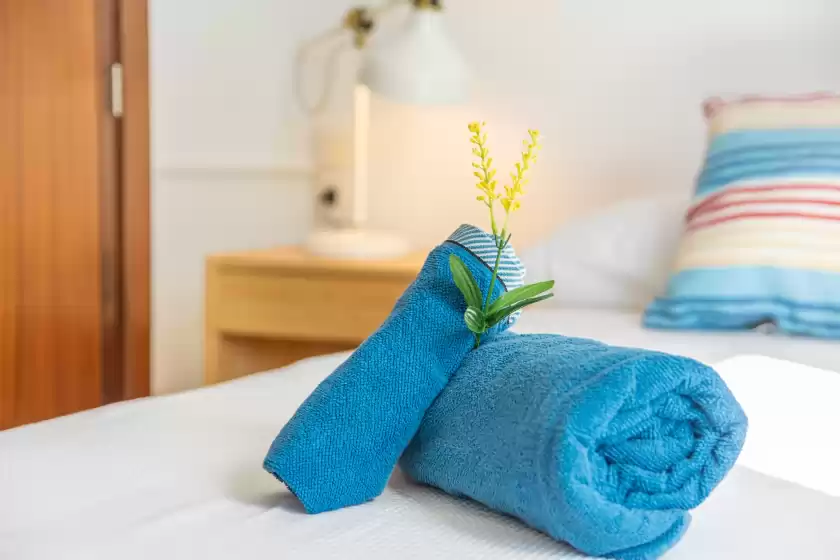 Alquiler vacacional en Mirella, Habitat