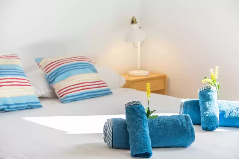 Alquiler vacacional en Mirella, Habitat