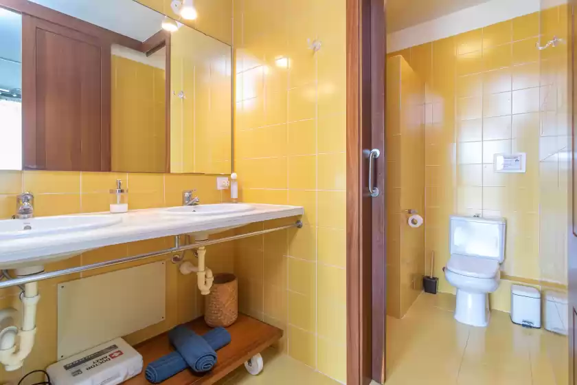 Alquiler vacacional en Mirella, Habitat