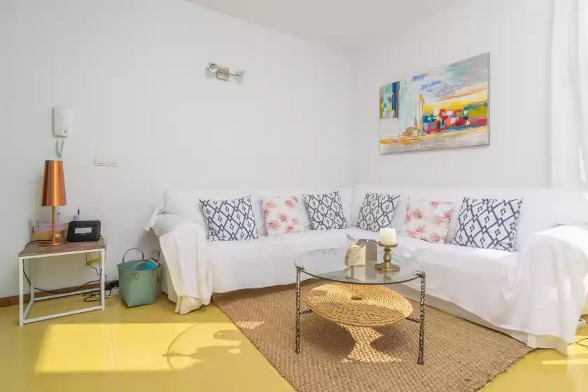 Alquiler vacacional en Mirella, Habitat