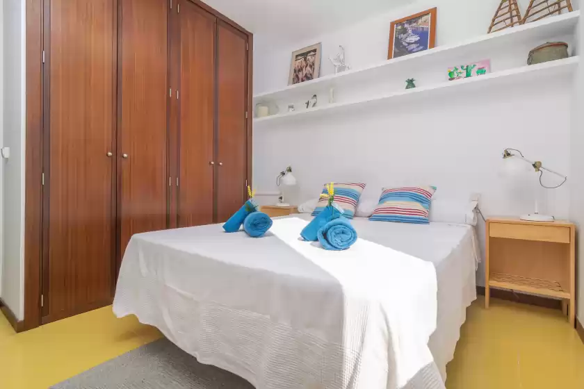 Alquiler vacacional en Mirella, Habitat