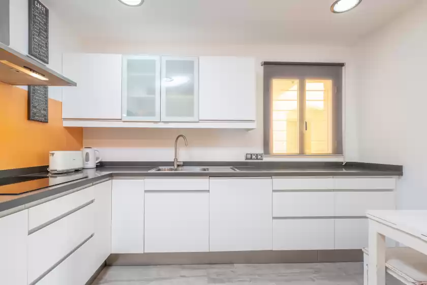 Holiday rentals in Porto luz, el Port