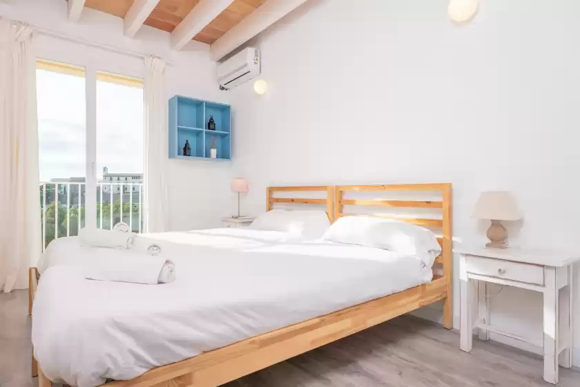 Holiday rentals in Porto luz, el Port