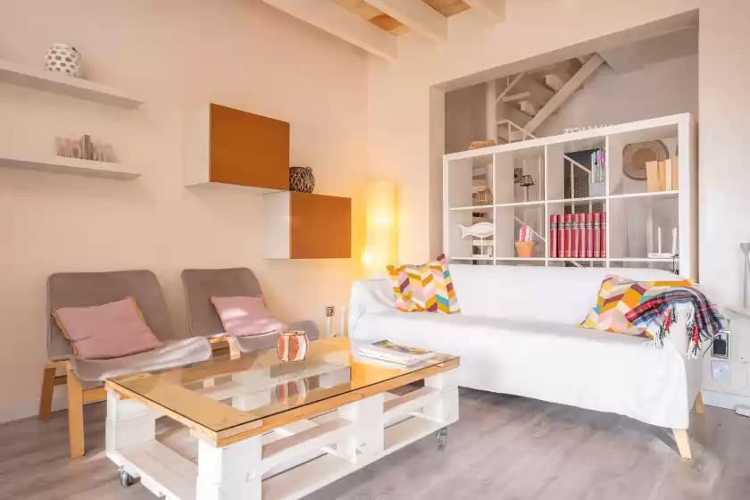 Holiday rentals in Porto luz, el Port