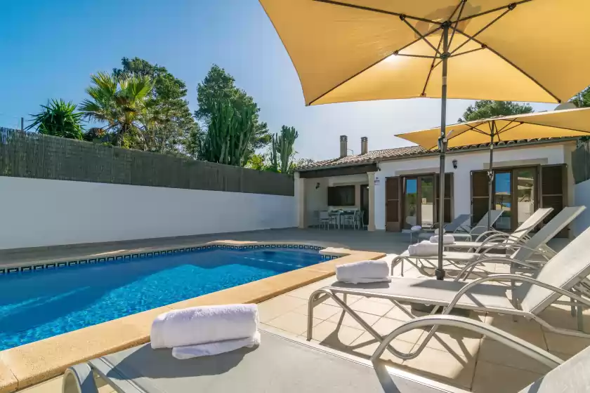 Holiday rentals in Can fuenete, Cala Pi