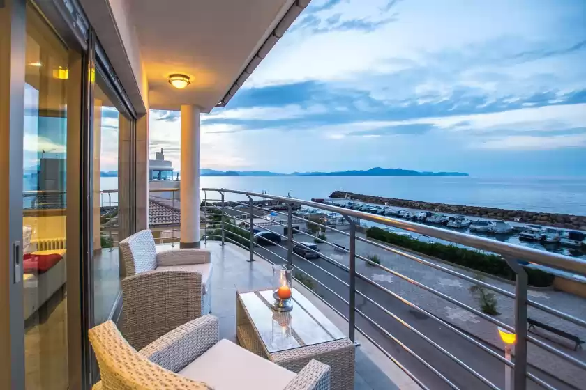 Holiday rentals in Bohemi, Son Serra de Marina