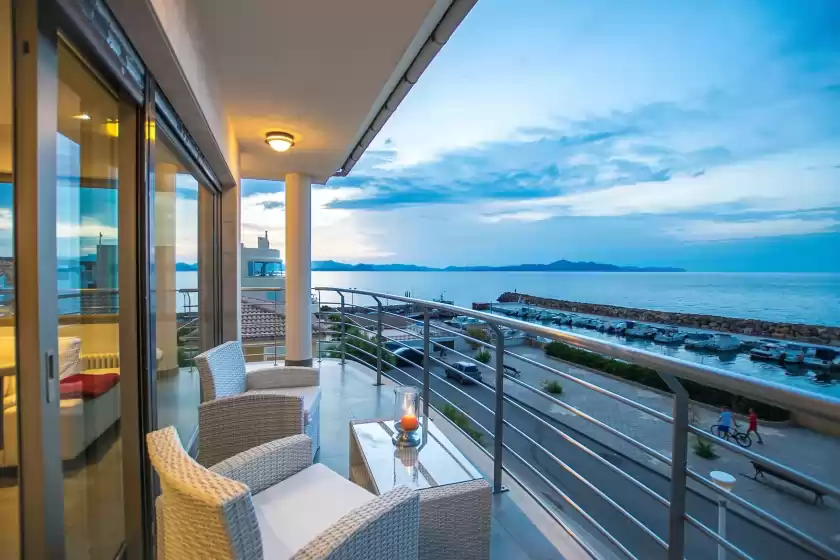 Holiday rentals in Bohemi, Son Serra de Marina