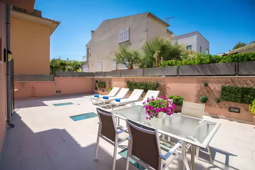 Holiday rentals in Bohemi, Son Serra de Marina