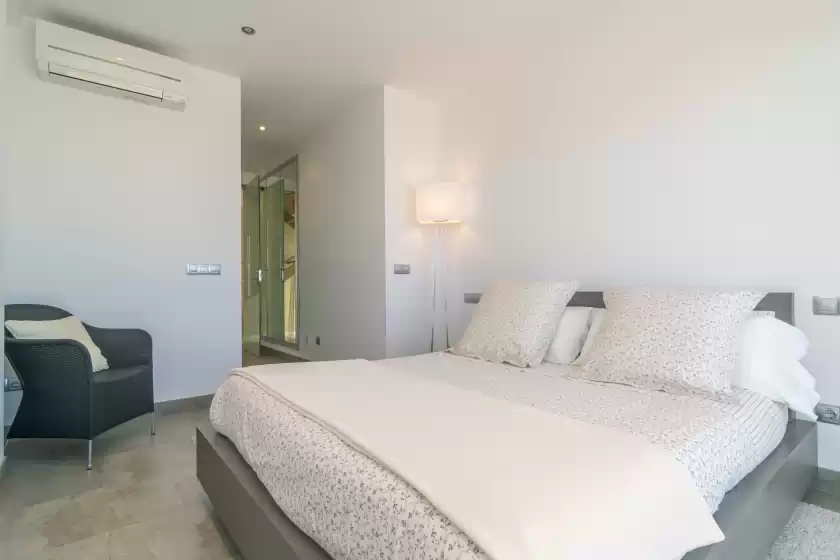 Holiday rentals in Bohemi, Son Serra de Marina