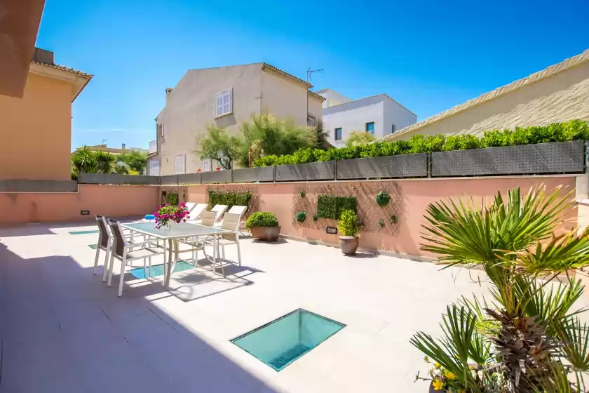 Holiday rentals in Bohemi, Son Serra de Marina