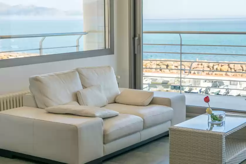 Holiday rentals in Bohemi, Son Serra de Marina