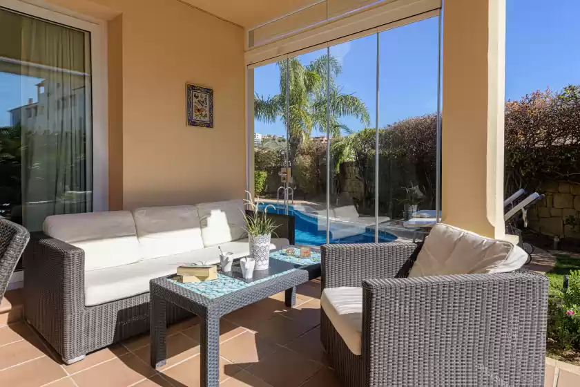 Holiday rentals in Villa riviera, Calahonda-Chaparral