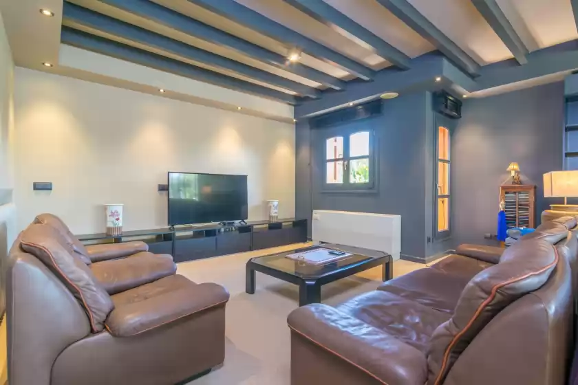 Holiday rentals in Villa marjals 16, Muro