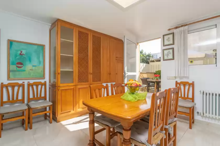 Holiday rentals in Unio 36, Ariany