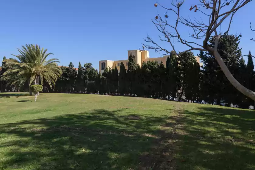 Holiday rentals in Estudio la colina, Torremolinos