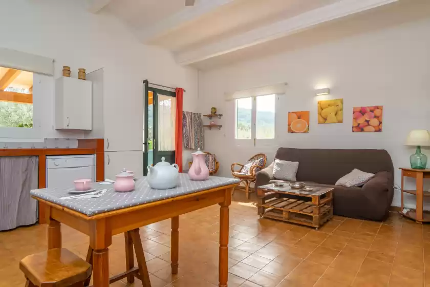 Holiday rentals in Casa dina, Es Mercadal