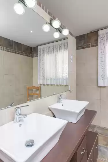 Holiday rentals in Villa lina, Estepona