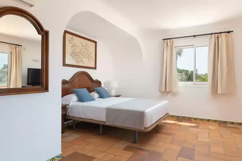 Holiday rentals in Mulholland villa, Can Picafort