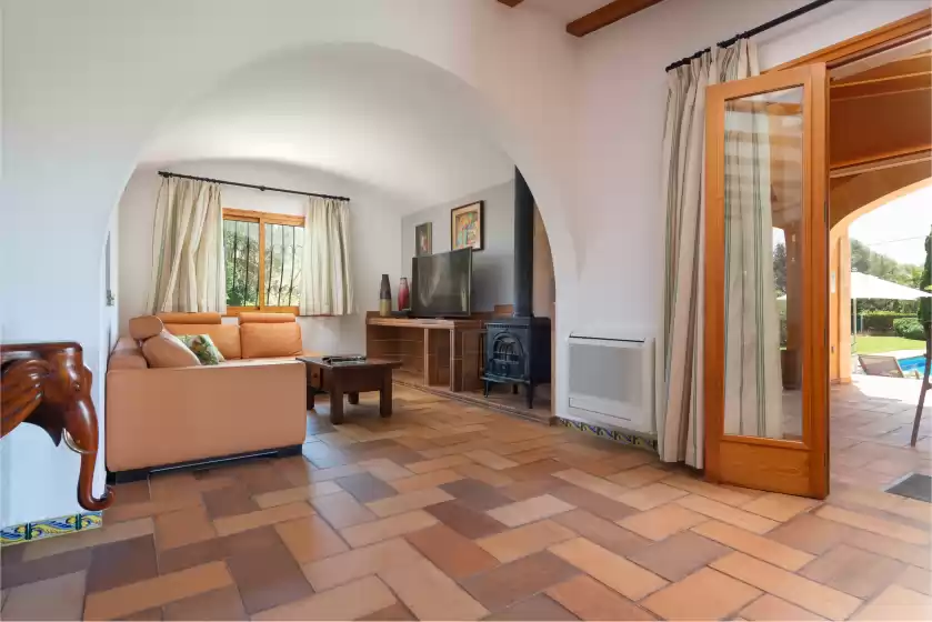 Holiday rentals in Mulholland villa, Can Picafort