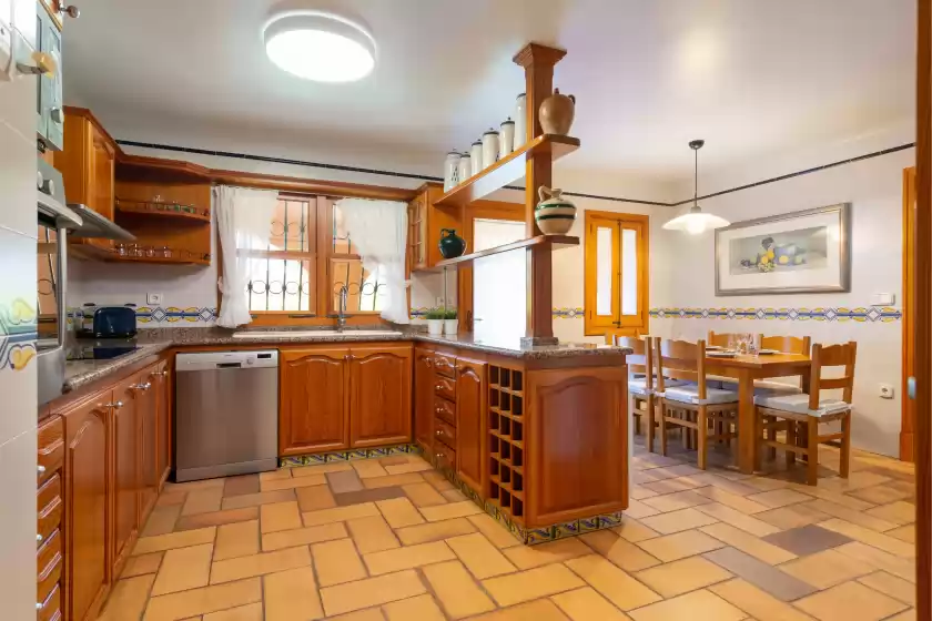 Holiday rentals in Mulholland villa, Can Picafort