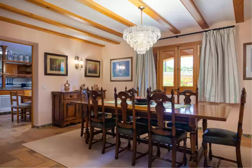 Holiday rentals in Mulholland villa, Can Picafort