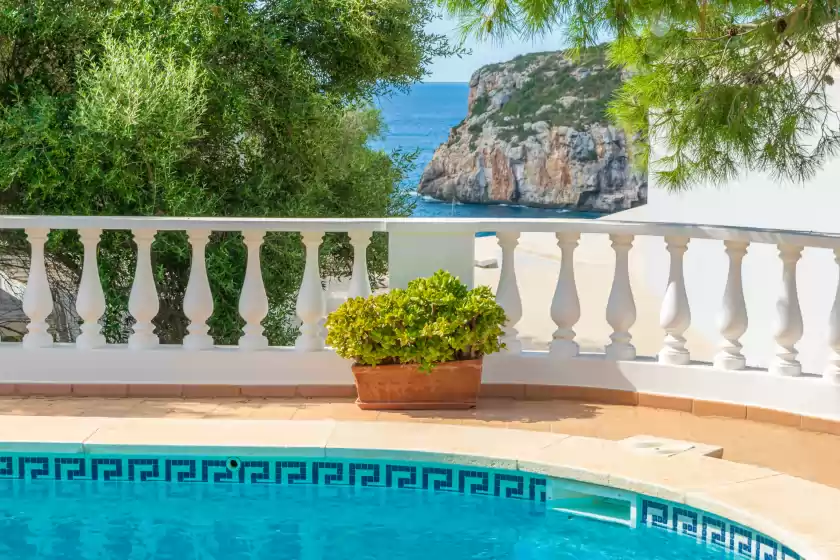 Holiday rentals in Can jaume 6, es Canutells