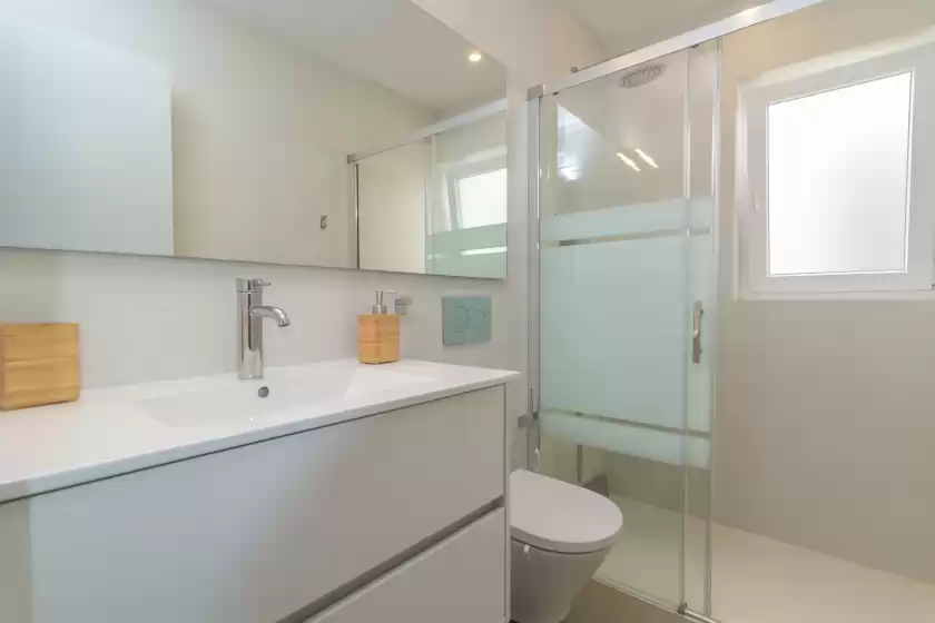 Holiday rentals in Can jaume 6, es Canutells