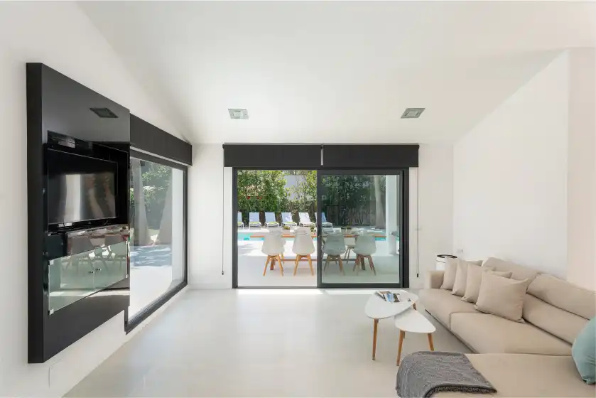 Holiday rentals in Casa blanca nº 1, Costa des Pins