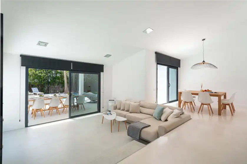 Holiday rentals in Casa blanca nº 1, Costa des Pins