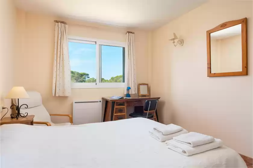 Ferienhaus auf The torrent's observer holiday home, Cala Pi