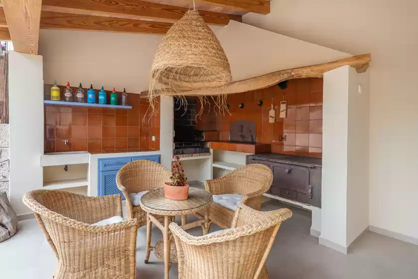 Holiday rentals in Can font (costitx), Costitx