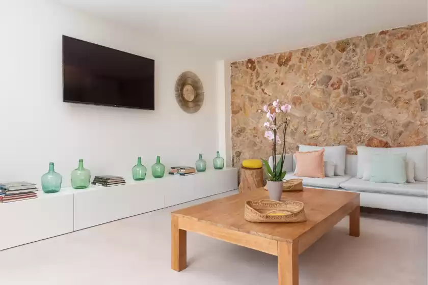 Holiday rentals in Can font (costitx), Costitx