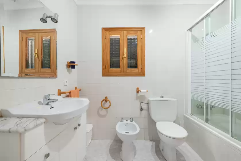 Holiday rentals in Ca na francisca, Lloseta