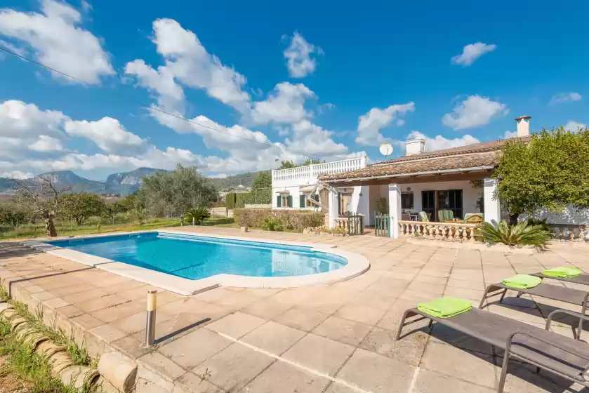 Holiday rentals in Ca na francisca, Lloseta