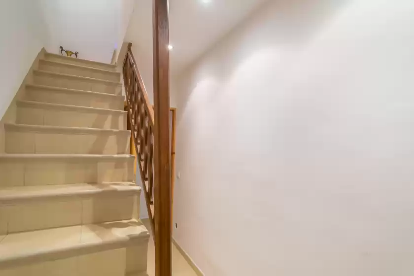 Holiday rentals in Casa nord 10pax, Caimari