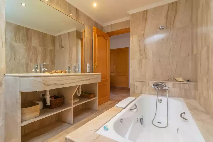 Holiday rentals in Paradise 88, Son Ferrer