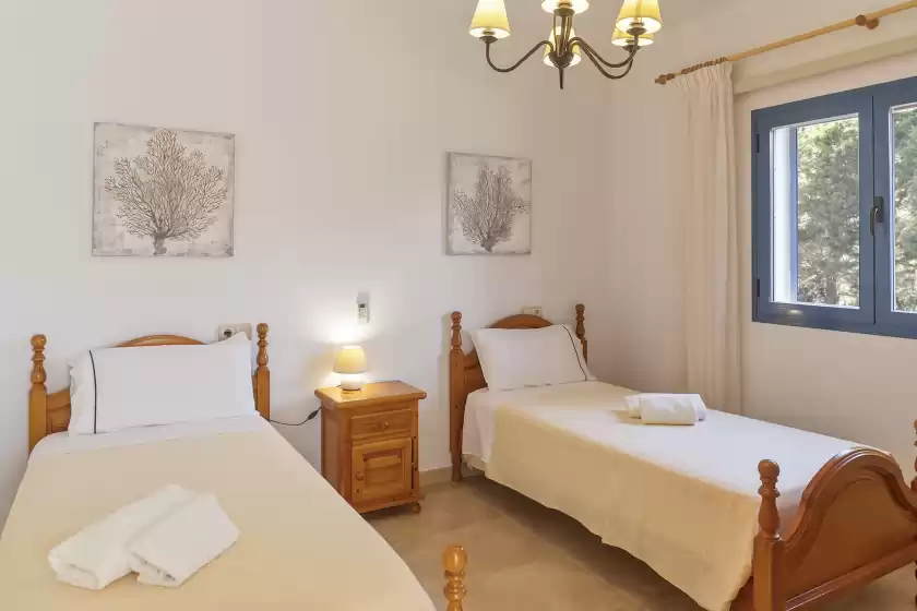 Holiday rentals in Es lliri blanc, Venda des Cap de Barbaria