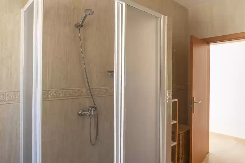 Holiday rentals in Es lliri blanc, Venda des Cap de Barbaria