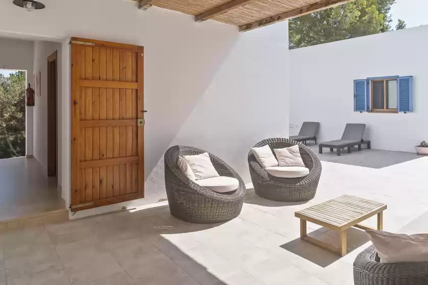 Holiday rentals in Es lliri blanc, Venda des Cap de Barbaria