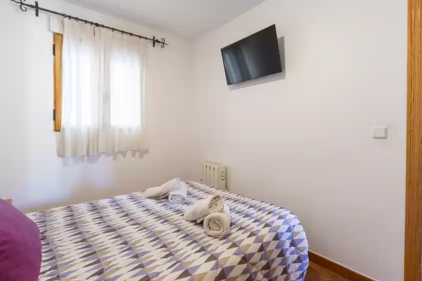 Holiday rentals in Carrebaix i, Orba