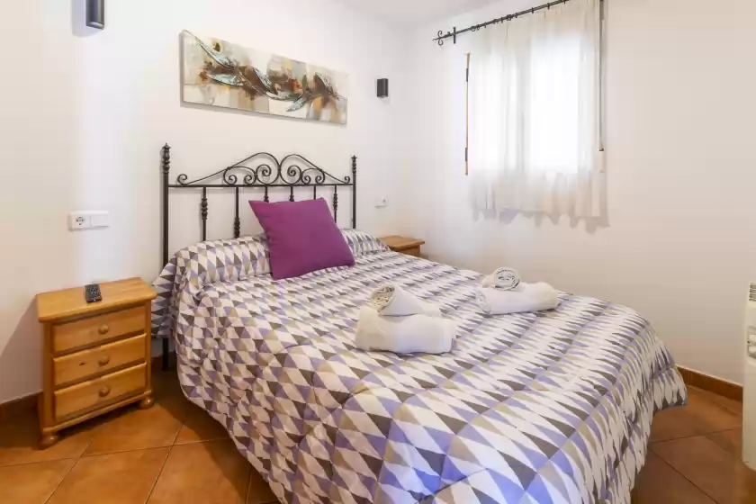 Holiday rentals in Carrebaix i, Orba