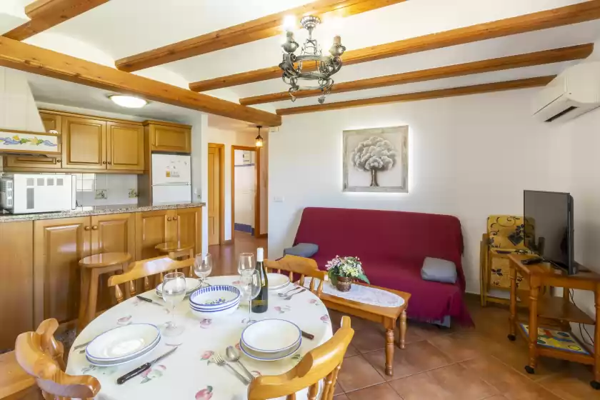 Holiday rentals in Carrebaix ii, Orba