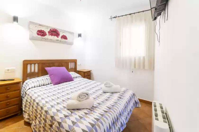 Holiday rentals in Carrebaix iv, Orba