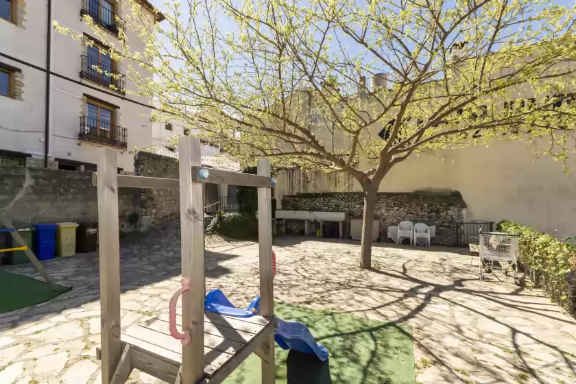 Holiday rentals in Carrebaix iv, Orba